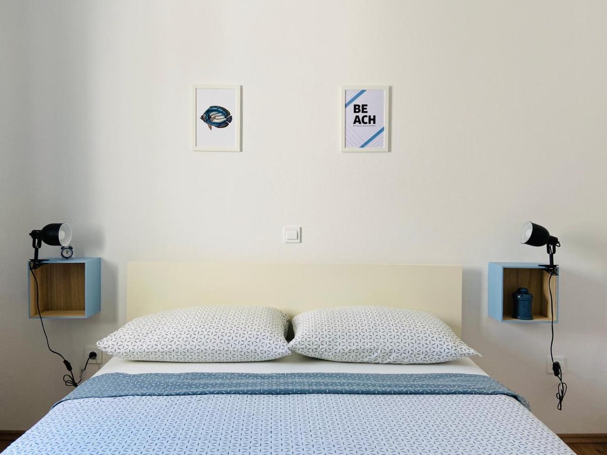 Apartments Pijaza Banjol ภายนอก รูปภาพ